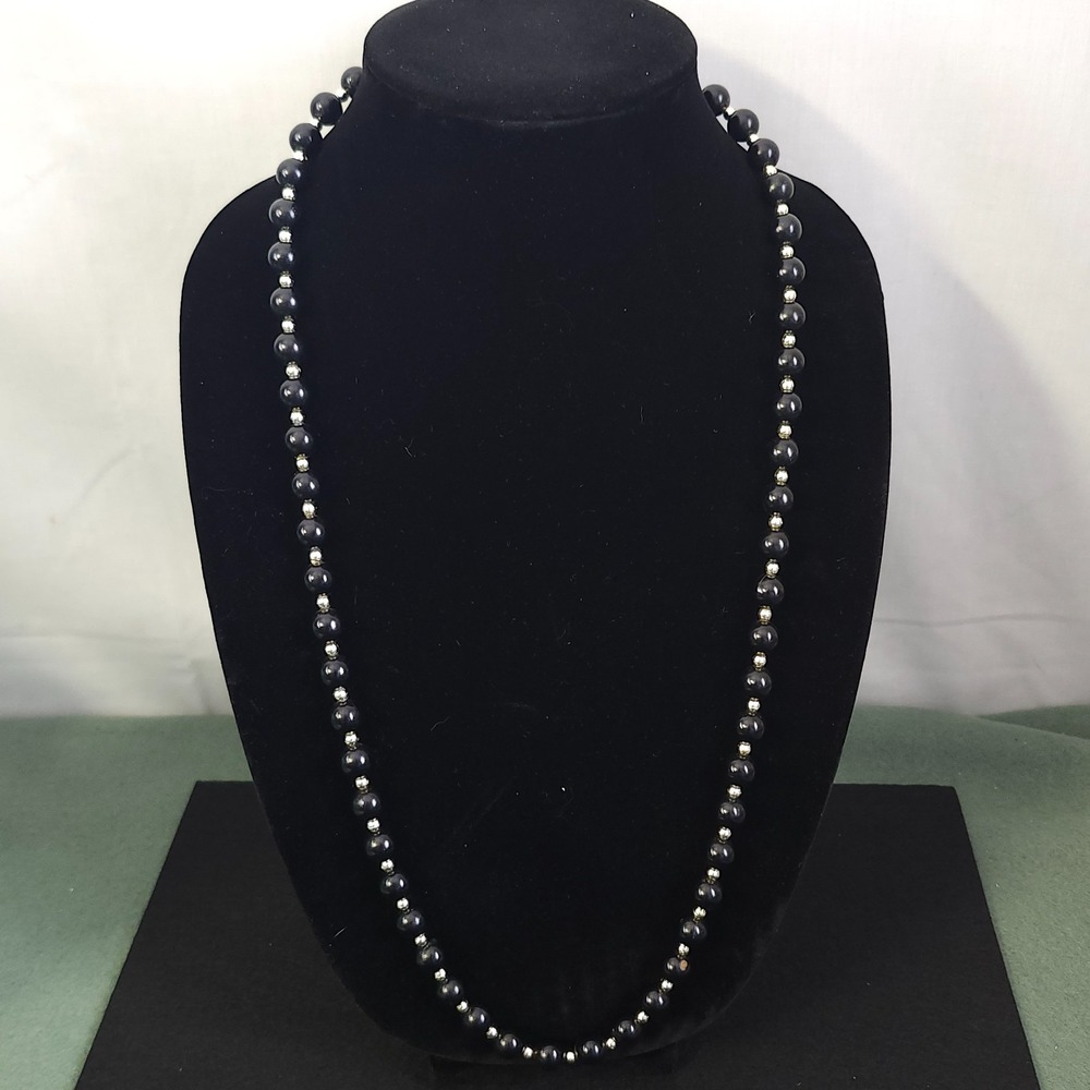Vintage Black Beaded Necklace Silver Spacers Classic Style Strand - Picture 1 of 3